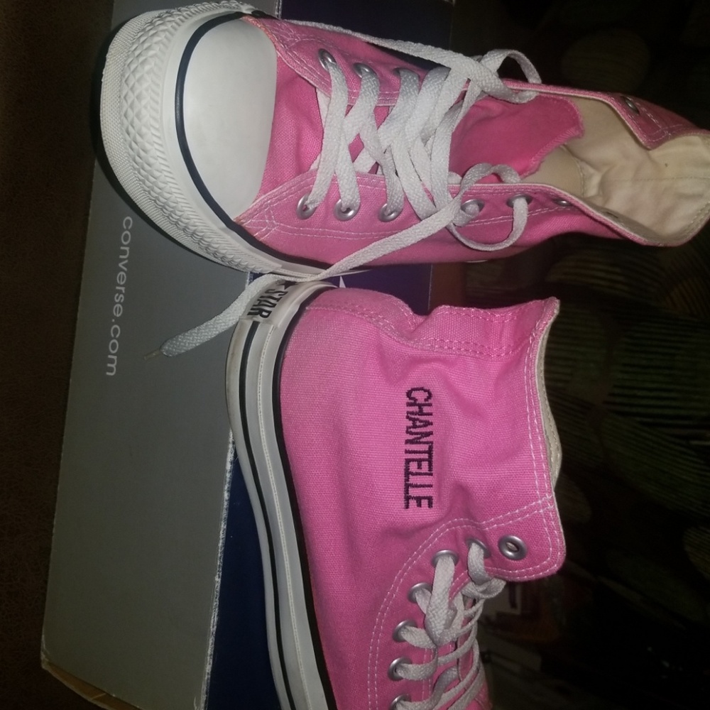 PINK ALL STAR CHUCK TAYLORS HIGH TOP